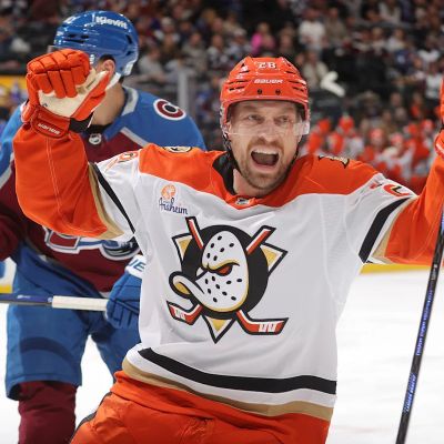 Recap: Goaltending battle ends in Ducks favor 2-1