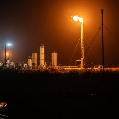 E.P.A. to Charge Oil Companies First-Ever Methane Fee, but Will It Last?