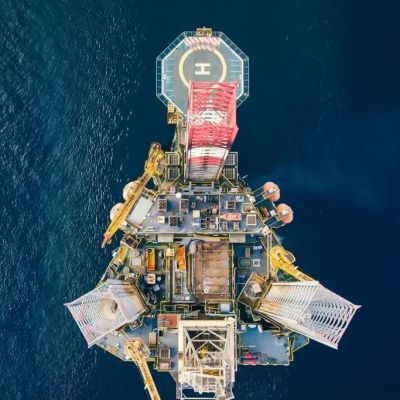 Reservas de petróleo de EU alcanzan su punto más bajo en más de 40 años por la guerra