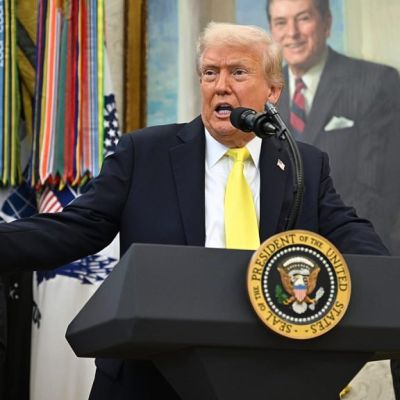 Trump says he authorised CIA in Venezuela as Maduro says ‘no to regime change’
