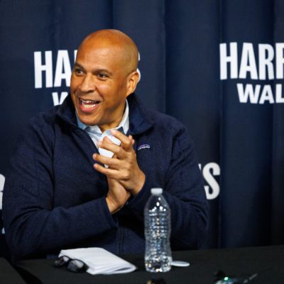 Booker, Flint business owners tout Harris plan to increase startup tax credits