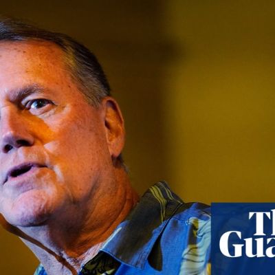 Moderate Democrat Ed Case defies progressive challenge in Hawaii primary