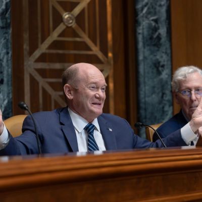 Coons Beats ‘E. No-Trump Hansen’ in Delaware Primary