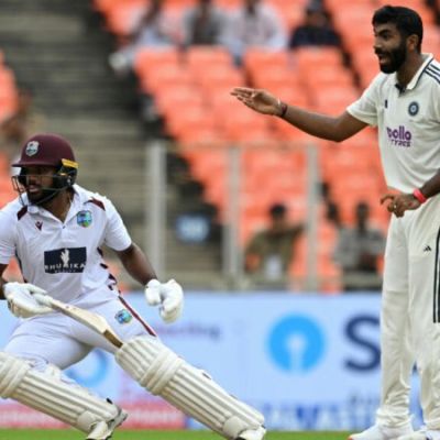 Siraj shines as West Indies collapse to 90-5 in first India Test | News.az