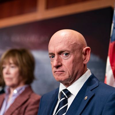Sen. Mark Kelly Facing Pentagon Investigation Over ‘Seditious’ Video