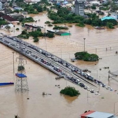 Deadly Asian floods no fluke, they’re climate warning, say scientists