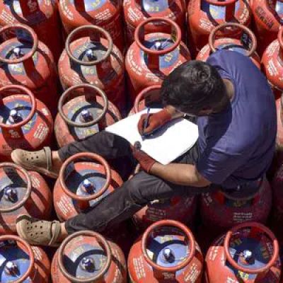 2 held for hoarding 398 LPG cylinders in Tamil Nadu’s Madurai amid crisis