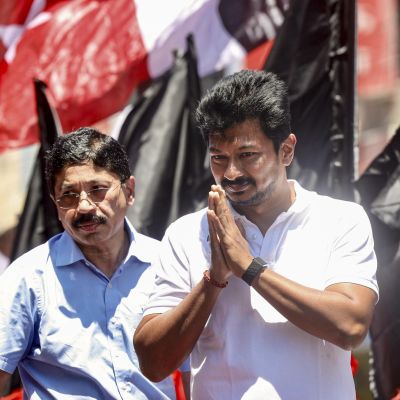DMK promises ₹2k aid for women, free laptops for students in poll campaign