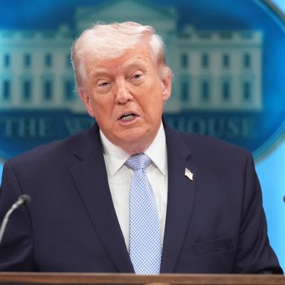 Trump lashes out at conservative US-media figures over Iran war criticism