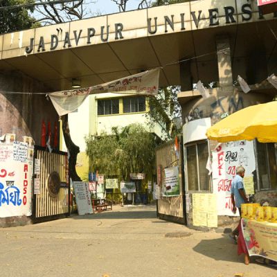 Jadavpur University teachers hit back at PM Narendra Modi, Pradhan targets Mamata Banerjee
