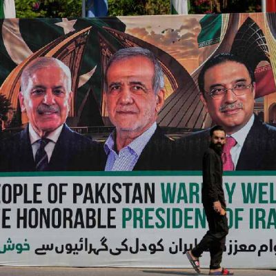 Pakistan PM holds separate talks with Iran, Qatar to resume stalled US peace negotiations