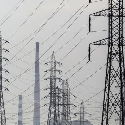 Tata Power falls 4% after $490 million arbitration challenge fails