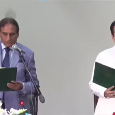 Raja Faisal Mumtaz Rathore sworn in as new AJK prime minister – Daily Times