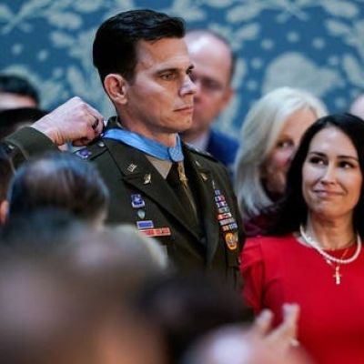 US army pilot wounded in Maduro raid gets Congressional Medal of Honor