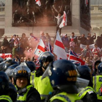 25 people arrested and 26 officers hurt – as up to 150,000 people join ‘Unite the Kingdom’ march in London
