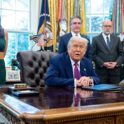 Trump ramps up pressure on Democrats over US government shutdown