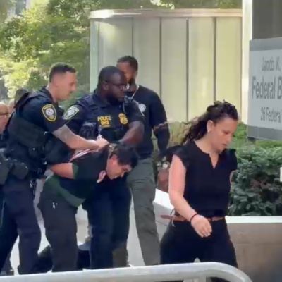 Man in custody after fire set outside 26 Federal Plaza in Lower Manhattan