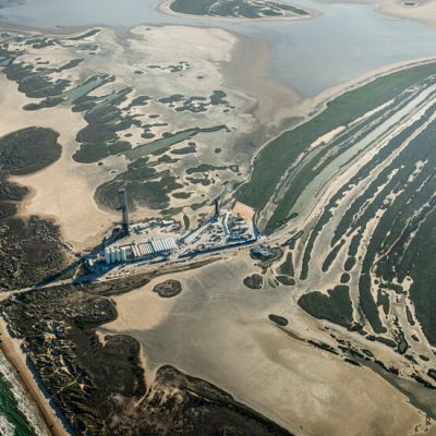 As He Moved to the Right, Elon Musk Packed His Businesses Into Texas