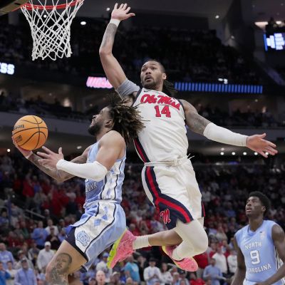 North Carolina reverts to form, learns March is no time to ‘flip’ its switch