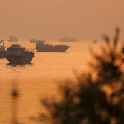 Iran Prioritizes Strait of Hormuz Over Nuclear Dispute With US