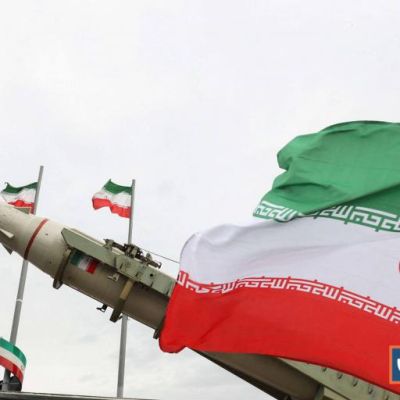 Iran threatens wider maritime chokeholds as Trump renews blockade
