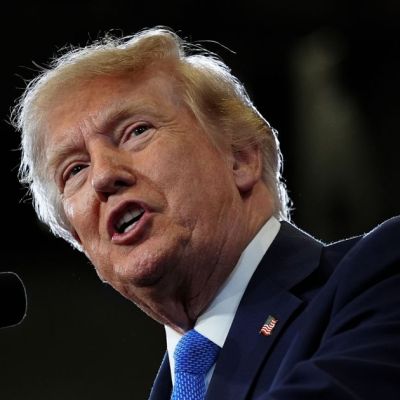 US President threatens to attack Omen if it ‘gets in our way’ of deal with Iran