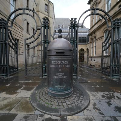 Three Scots agree to extradition to Canada in death of restaurant owner case