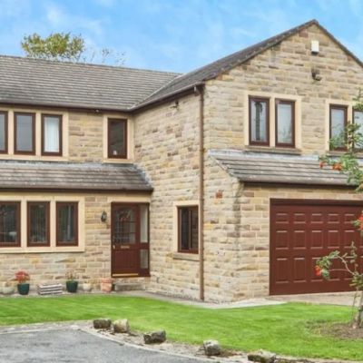 ‘Exceptional’ family home with five bedrooms on sale for over £550,000
