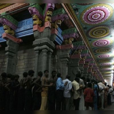 Former Sri Lankan President Ranil Wickremesinghe visits Meenakshi Amman Temple in Madurai – CNBC TV18