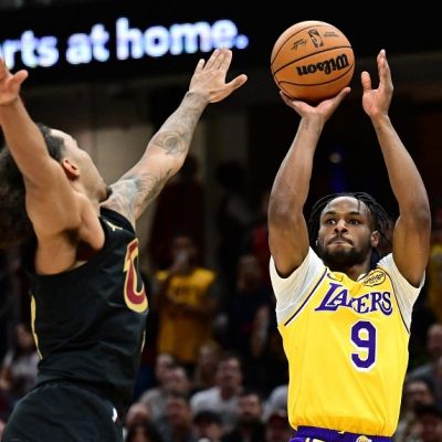 Bronny James scores first basket for Lakers in defeat by Cavaliers