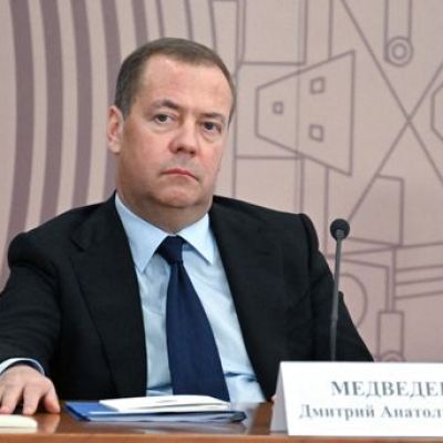 Medvedev jokes Greenland could vote to join Russia if Trump ‘doesn’t hurry’