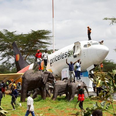 Mourners briefly storm Kenyan airport to receive opposition leader Odinga’s body