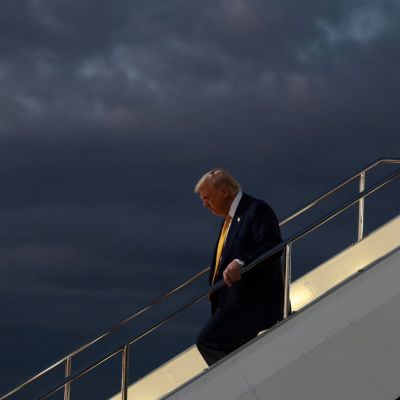 Trump Arrives in Japan in 1st Visit Since Return to White House, Set to Meet Takaichi for Summit (UPDATE1 )