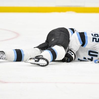 Mammoth F Logan Cooley injured in loss to Blues