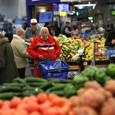 US consumer prices likely posted largest annual increase in 1-1/2 years in November