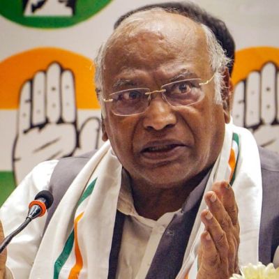 Mallikarjun Kharge, Rahul, Priyanka among Congress’ 40 star campaigners for 2nd phase Bihar polls