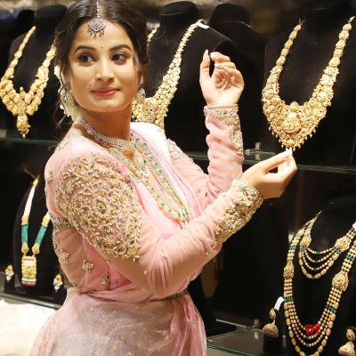 Gold-Silver remains bullish this week, hitting all-time highs