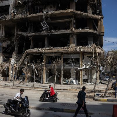 Israeli attacks kill four in southern Lebanon Img