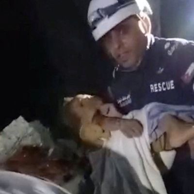 Toddler trapped under rubble rescued six days after Venezuela earthquakes