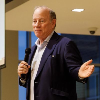 Mike Duggan drops governor bid in Michigan election shocker – Bridge Michigan