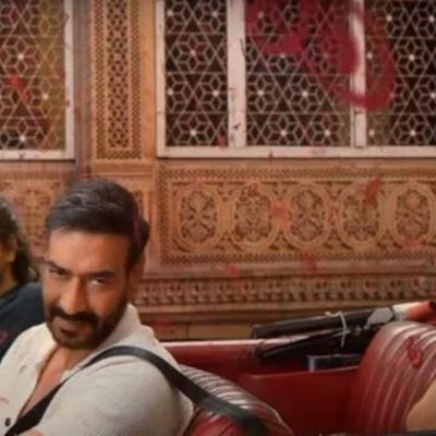 Maharashtra FDA sends notices to Shah Rukh Khan, Ajay Devgn, Tiger Shroff over Vimal Elaichi ad- Moneycontrol.com
