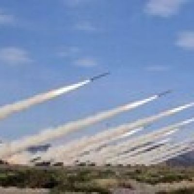Iran military warns US of Hormuz Strait presence