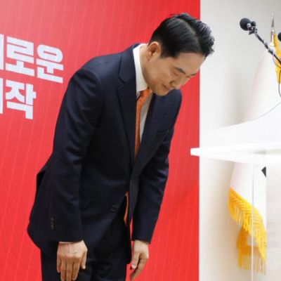 South Korean opposition party leader apologizes for Yoon martial law bid