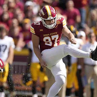 Cyclones’ kicker masters a repeat | Northwest Arkansas Democrat-Gazette