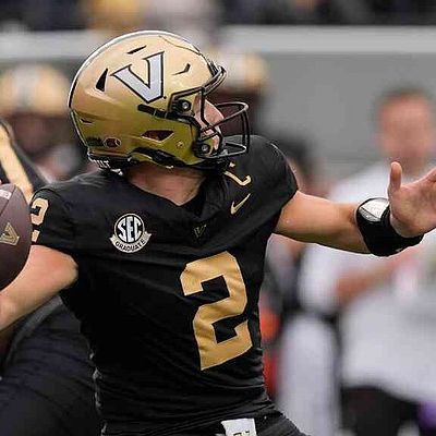 Pavia shines as Vanderbilt romps | Northwest Arkansas Democrat-Gazette