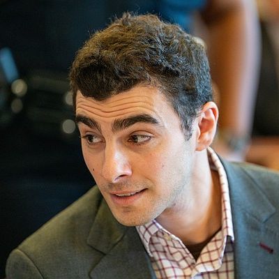 Mangione fights to exclude evidence from murder trial | Fulton Sun