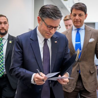 House GOP plows ahead with efforts to cut $880 billion despite internal differences