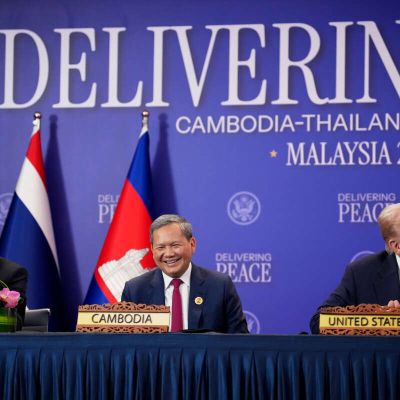 Donald Trump Oversees Cambodia-Thailand Peace Accord in Malaysia | Israel Hayom