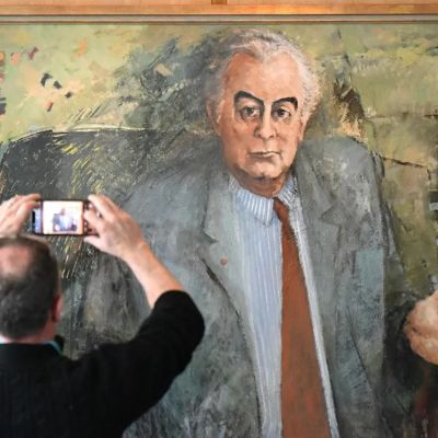 Gough Whitlam to be immortalised with Canberra statue – Yahoo News Australia
