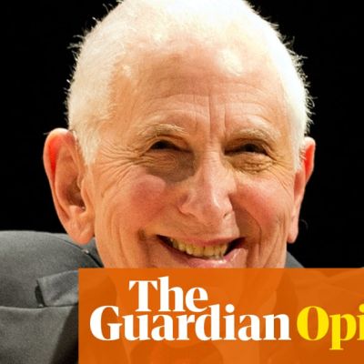 Ellsberg and Trump both took classified documents. Their reasons couldn’t be more different | Rebecca Solnit